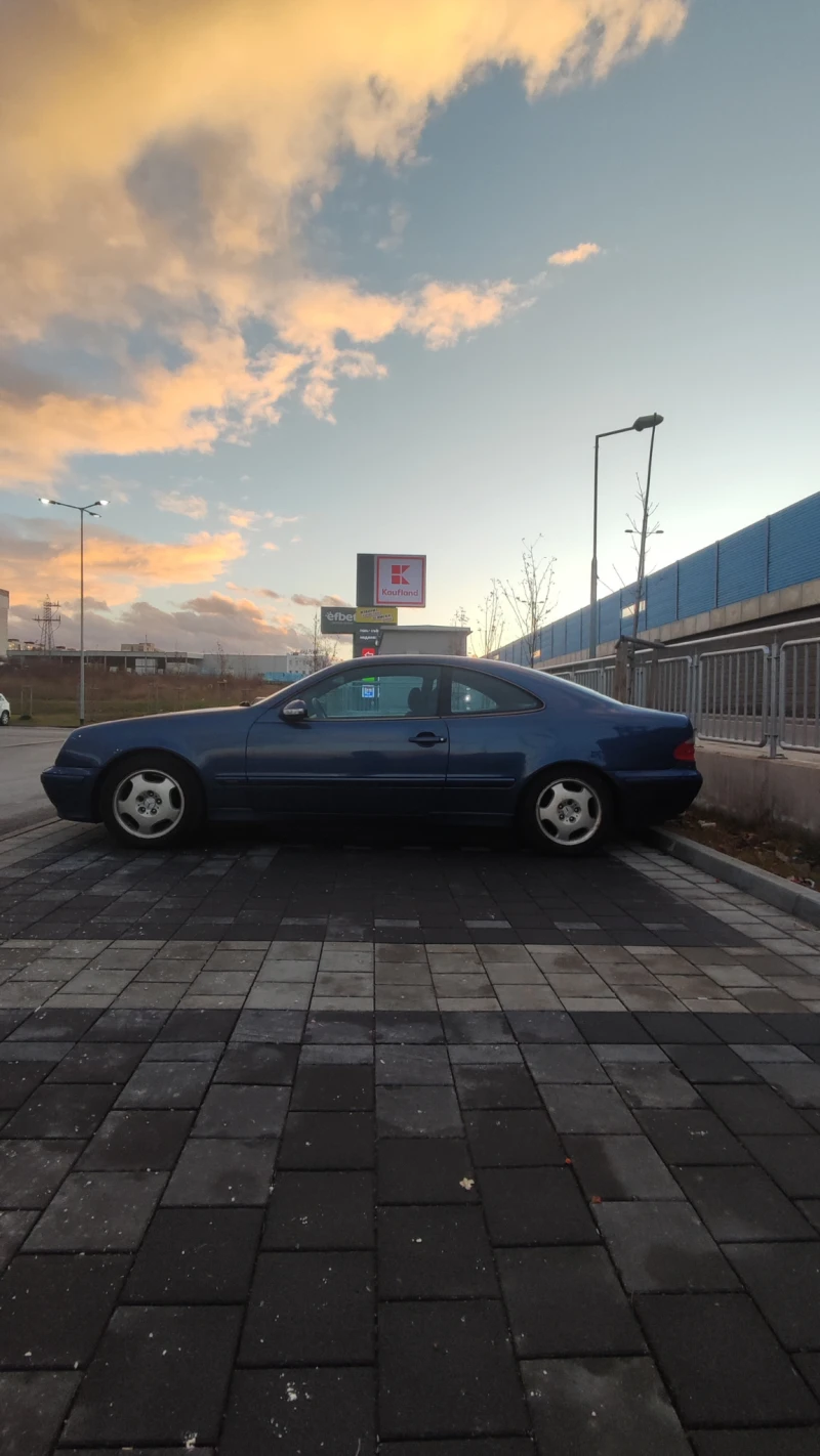 Mercedes-Benz CLK 2.0 kompressor, снимка 5 - Автомобили и джипове - 48519762