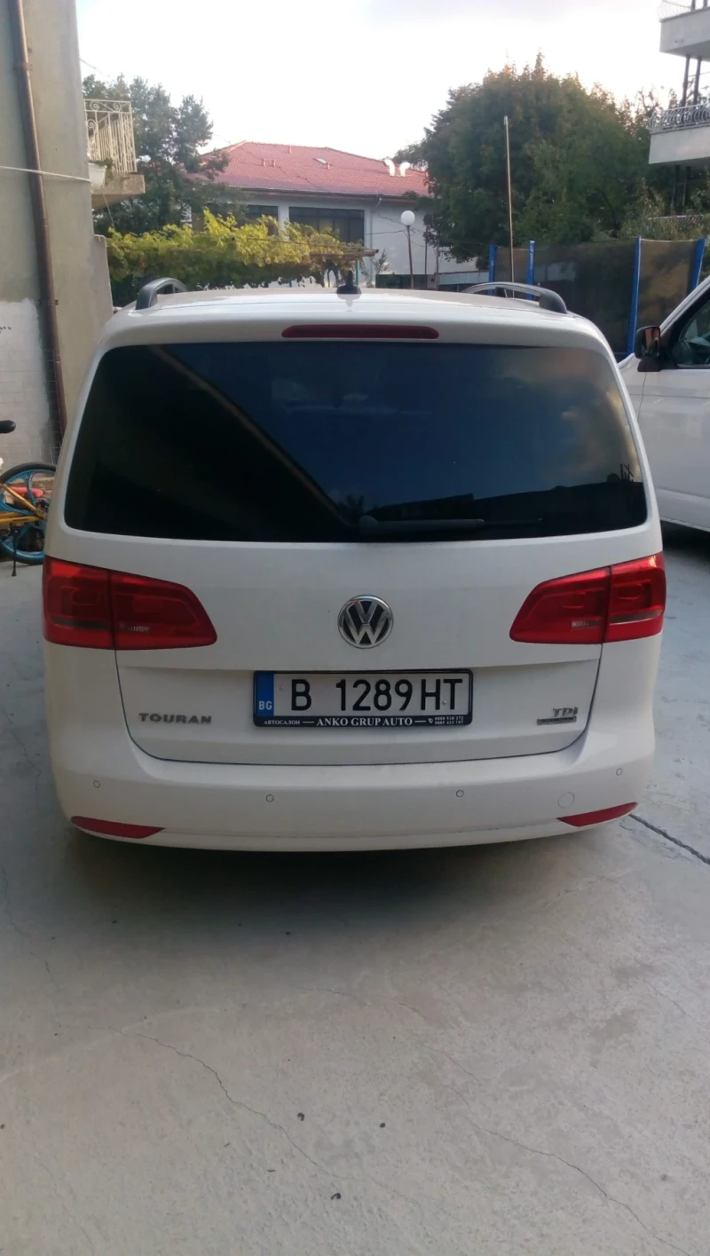 VW Touran, снимка 6 - Автомобили и джипове - 48774650