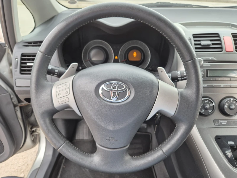 Toyota Auris * 118x.км* АВТОМАТ* НОВА* , снимка 11 - Автомобили и джипове - 49160608