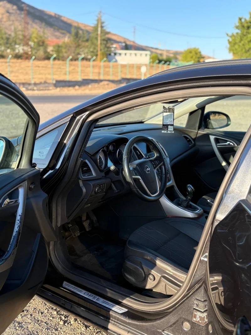 Opel Astra, снимка 5 - Автомобили и джипове - 52284853