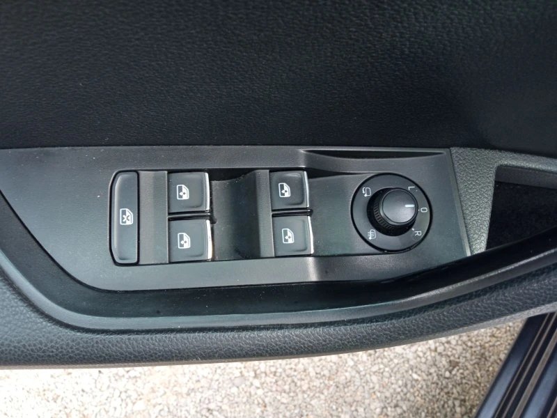 Skoda Superb, снимка 14 - Автомобили и джипове - 52450059