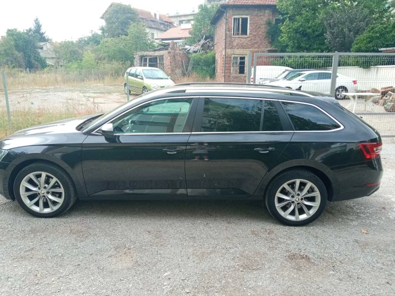 Skoda Superb, снимка 7 - Автомобили и джипове - 52450059