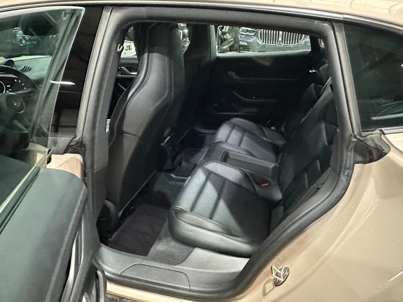 Porsche Taycan 93KWh AWD GT, снимка 10 - Автомобили и джипове - 52669722