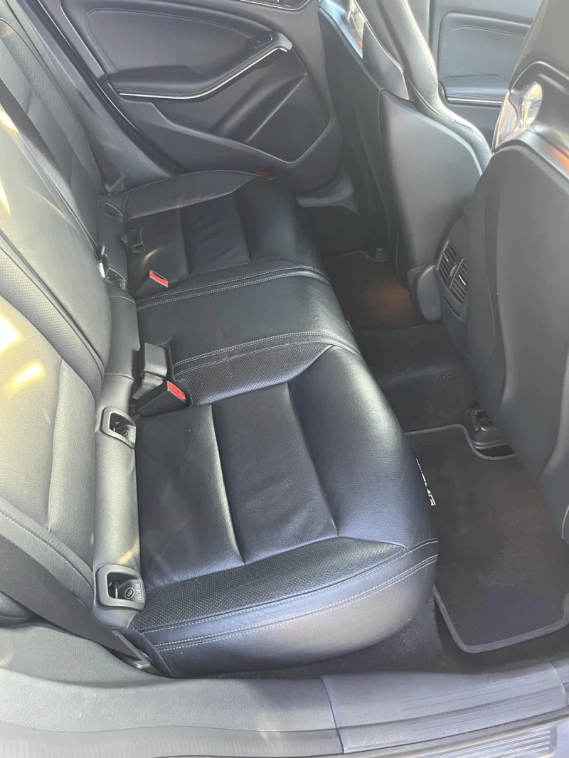 Mercedes-Benz CLA 45 AMG, снимка 10 - Автомобили и джипове - 52743515