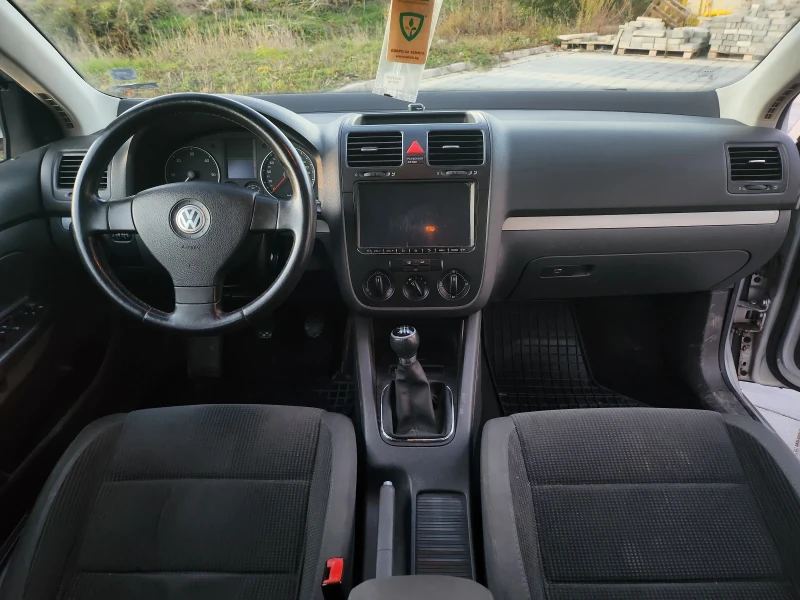 VW Golf 1.9 TDI, снимка 5 - Автомобили и джипове - 52918706