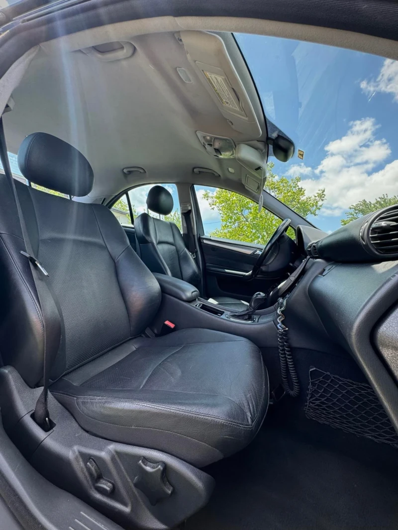 Mercedes-Benz C 200 Kompressor, снимка 9 - Автомобили и джипове - 52962167