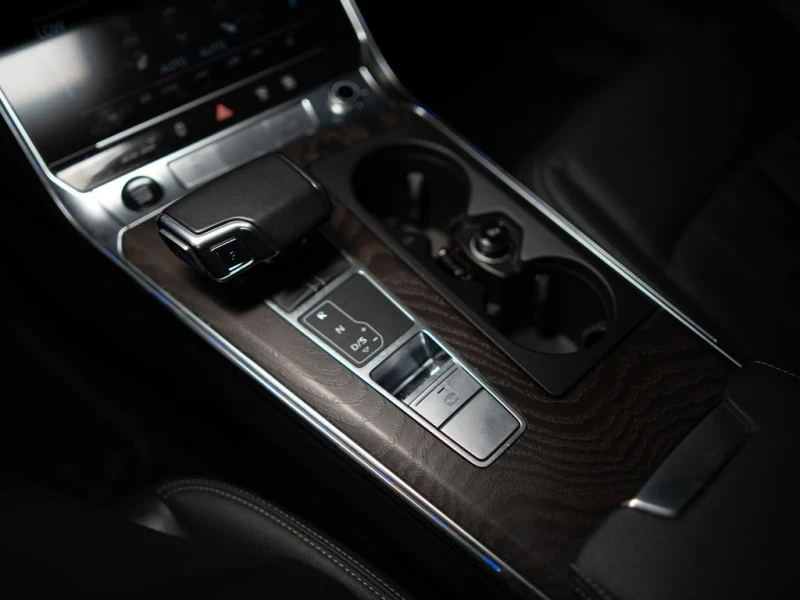 Audi A6 * PROGRESSIV| SUNROOF| * CARFAX* ЦЕНА ДО БЪЛГАРИЯ*, снимка 12 - Автомобили и джипове - 53024975