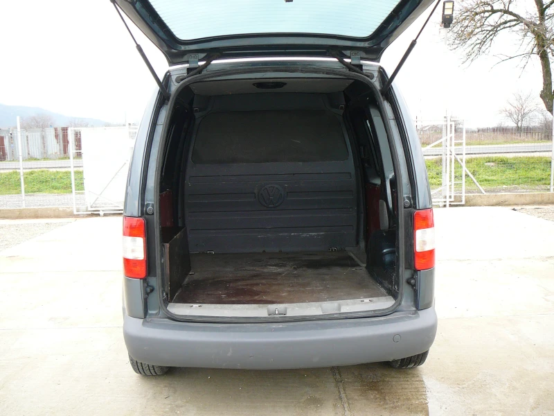 VW Caddy 1.9 tdi Автомат, снимка 9 - Автомобили и джипове - 53387073