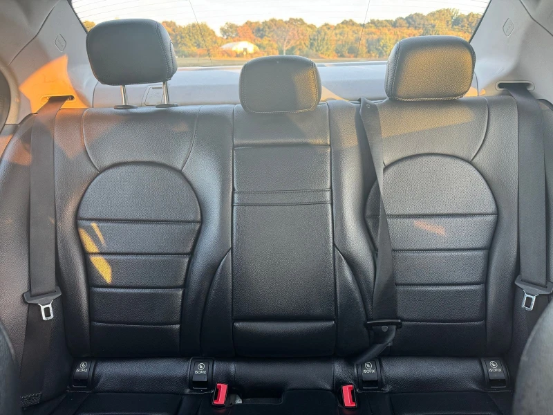 Mercedes-Benz C 300, снимка 11 - Автомобили и джипове - 53442200