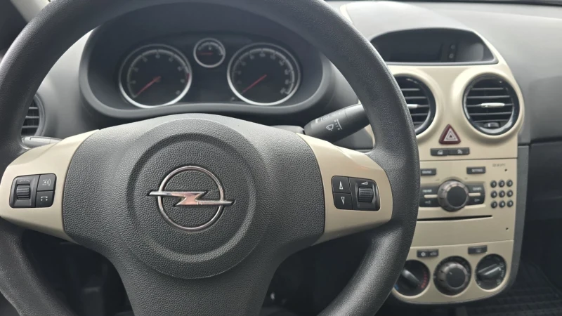 Opel Corsa, снимка 10 - Автомобили и джипове - 53504630