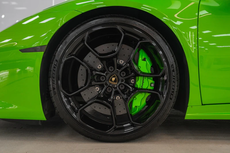 Lamborghini Huracan LP-610 Spyder 5.2 V10 AWD AKRAPOVIC, снимка 14 - Автомобили и джипове - 52483161