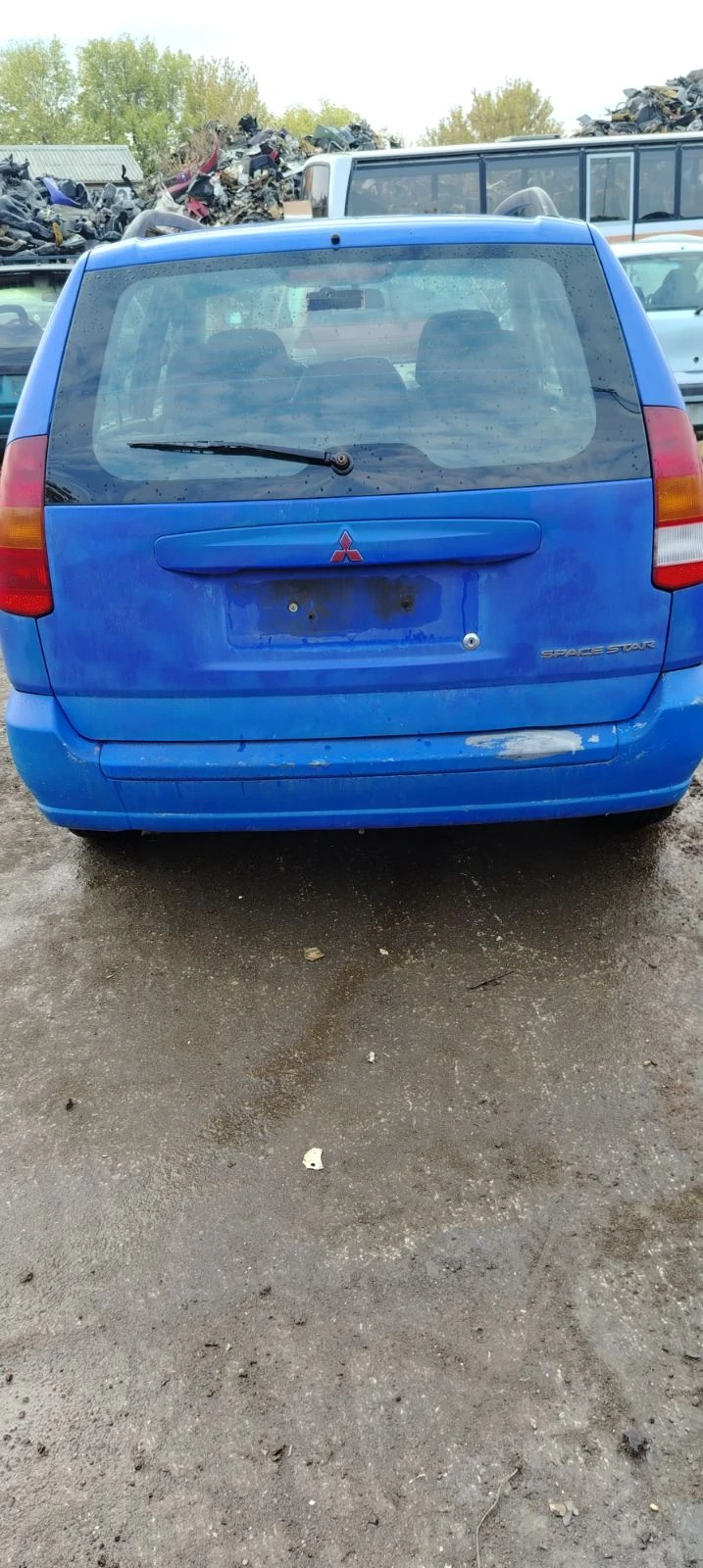 Mitsubishi Space star, снимка 2 - Автомобили и джипове - 56590460
