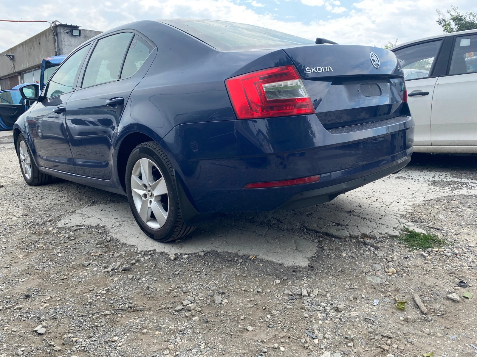 Skoda Octavia 1.6tdi - изображение 4