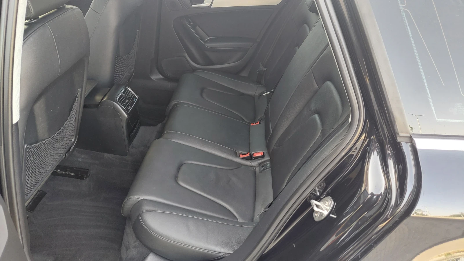 Audi A4 3.0 FULL ЕКСТРИ - изображение 10
