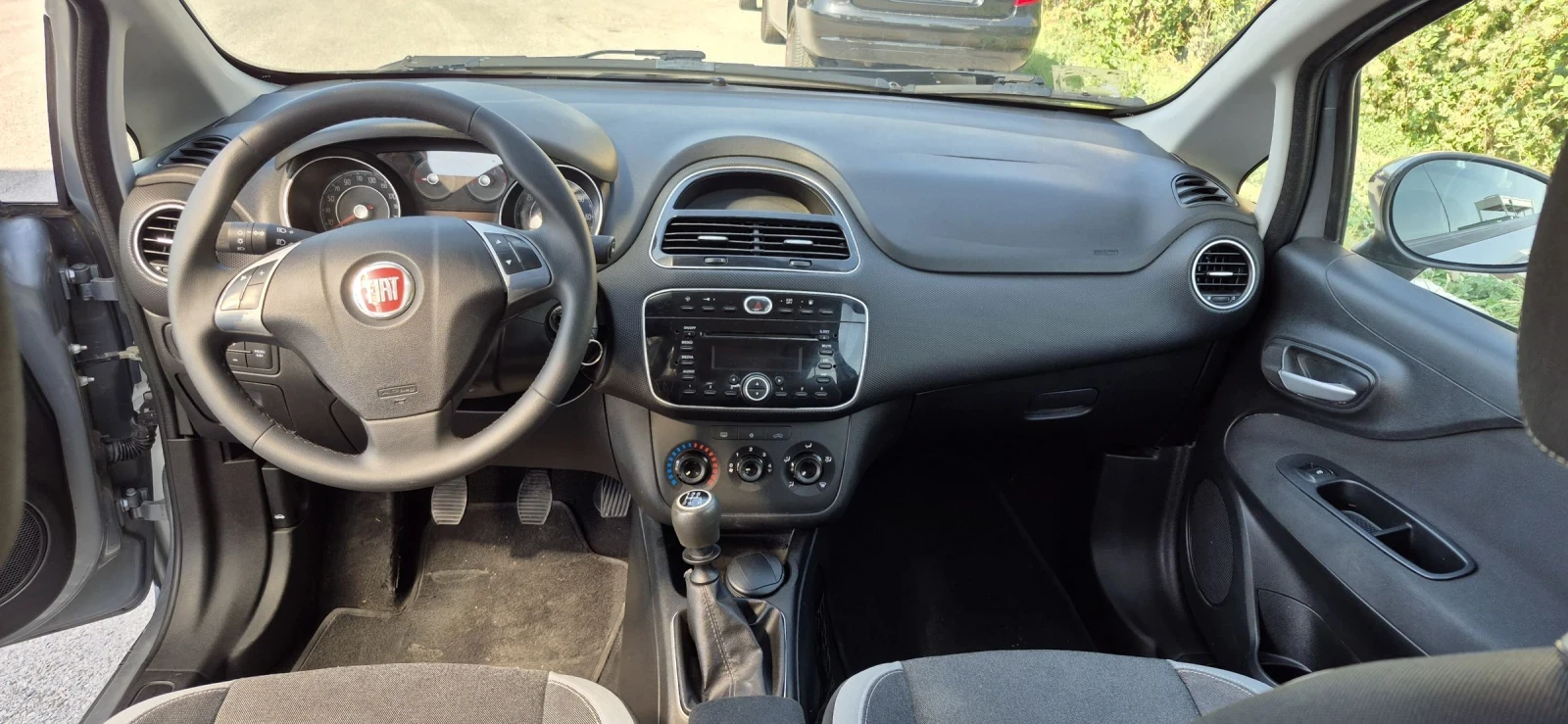 Fiat Punto 1.4 i Evo Evro 5 - изображение 9