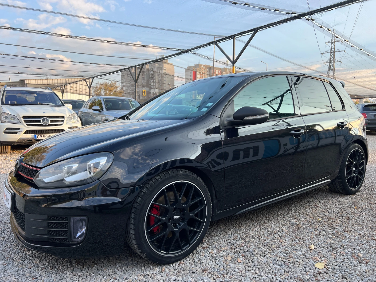 VW Golf  | Mobile.bg   1