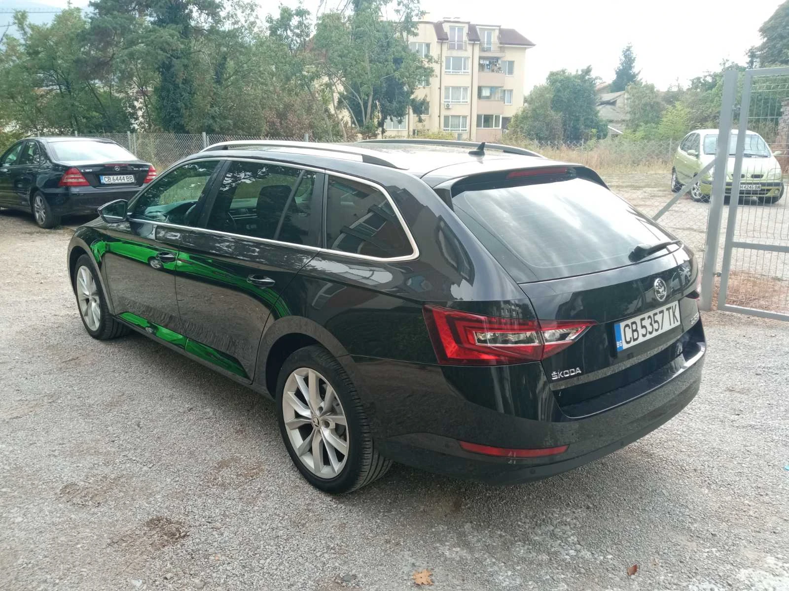 Skoda Superb  - изображение 2
