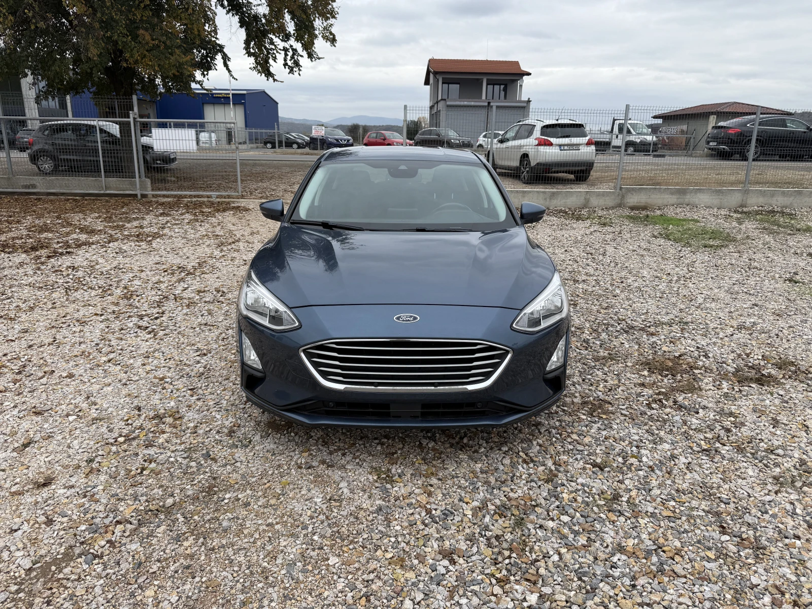 Ford Focus 1.5d/Titanium/Keyless Go/Nav/PDC/Euro6 - изображение 6