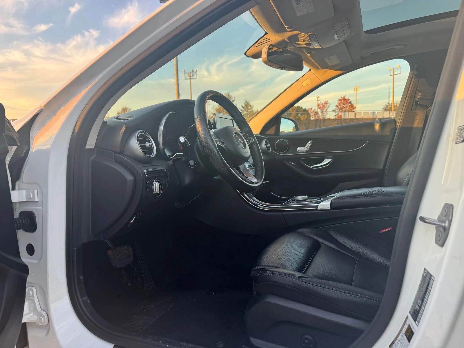 Mercedes-Benz C 300  - изображение 7