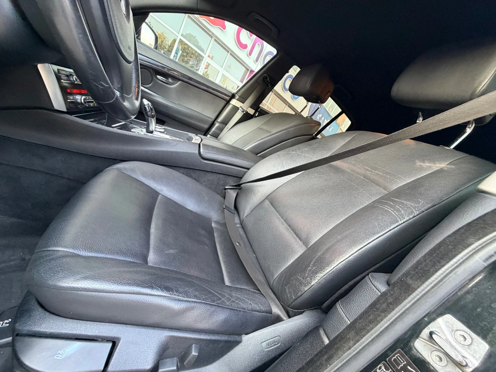 BMW 530 * 3.0Д* Navi* LED, снимка 11 - Автомобили и джипове - 54153642