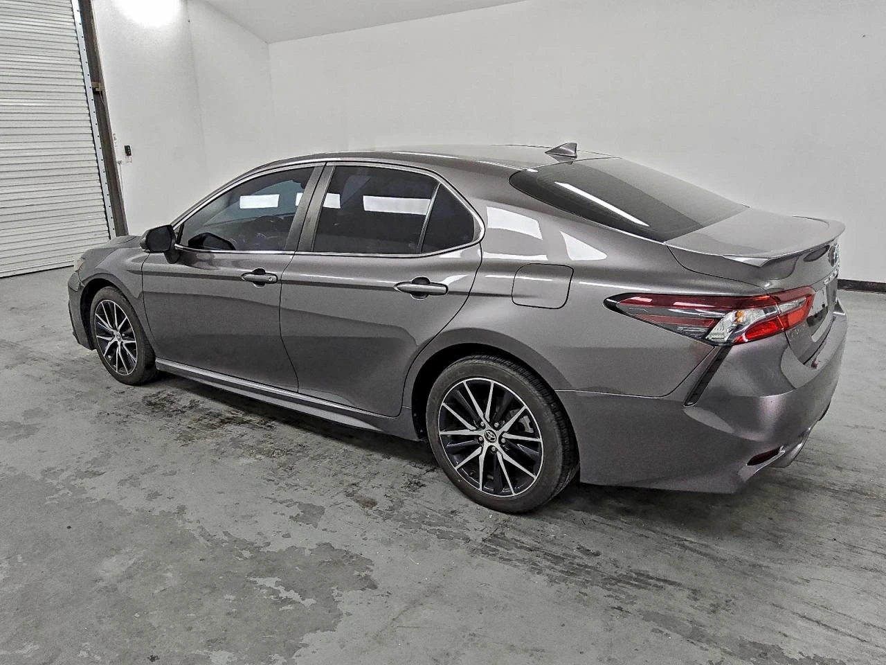 Toyota Camry, снимка 5 - Автомобили и джипове - 54565188