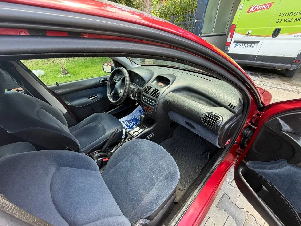 Peugeot 206, снимка 8 - Автомобили и джипове - 54610488