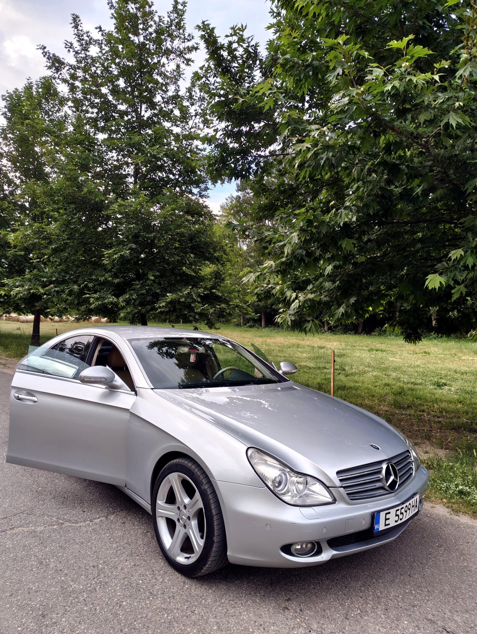 Mercedes-Benz CLS 500 500, снимка 2 - Автомобили и джипове - 54743452