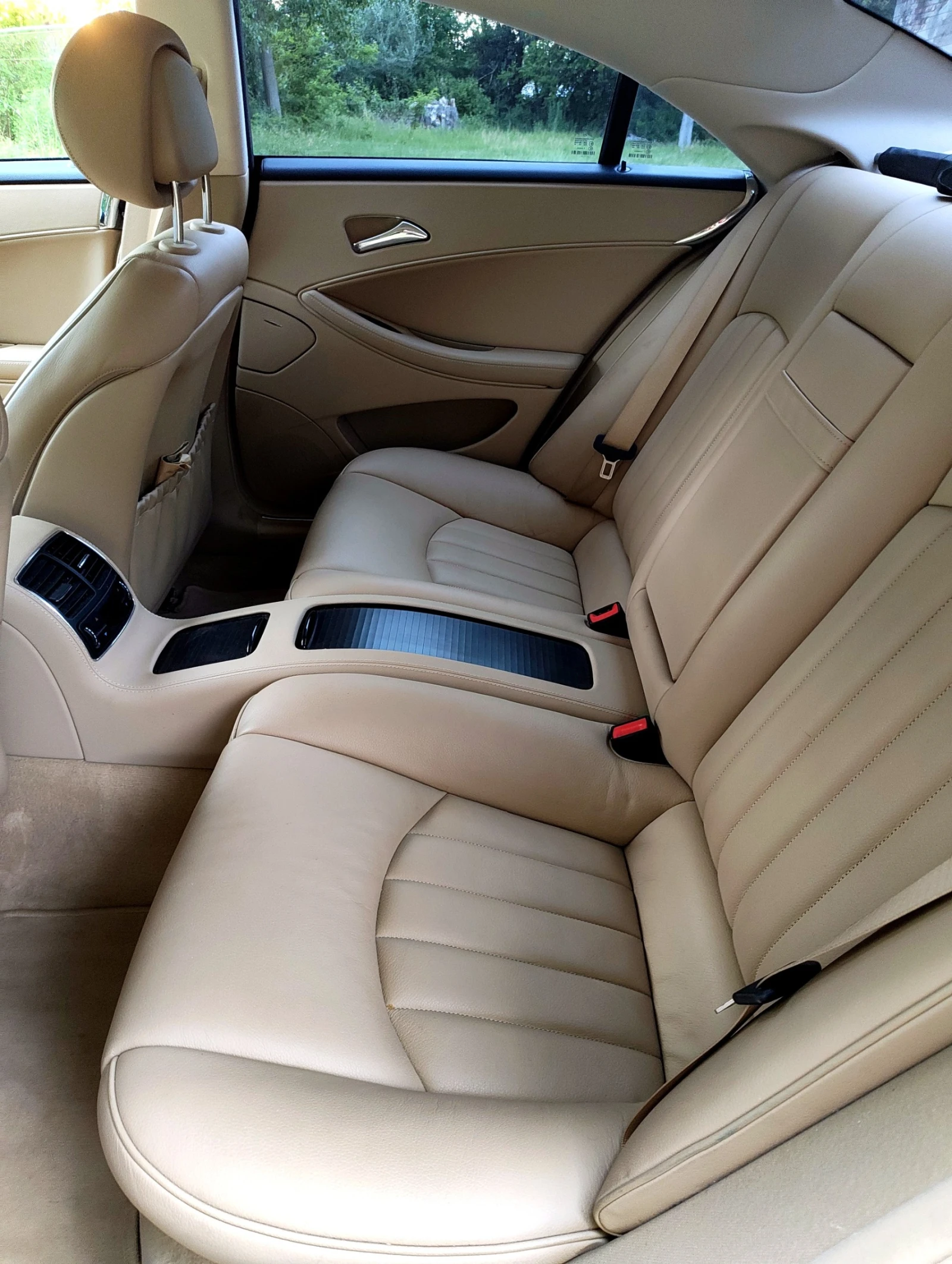 Mercedes-Benz CLS 500 500, снимка 9 - Автомобили и джипове - 54743452