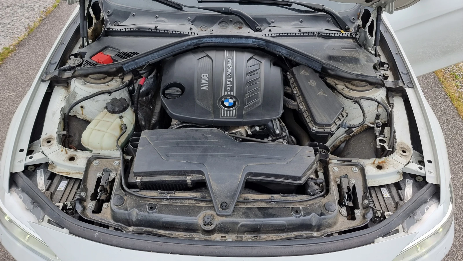 BMW 316 2.0 TwinPower Turbo, снимка 12 - Автомобили и джипове - 54868188