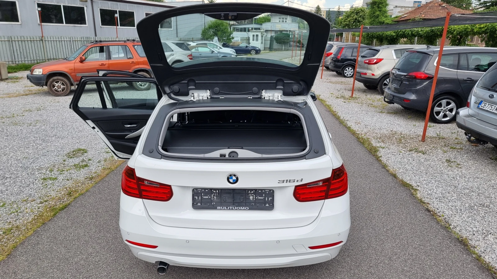 BMW 316 2.0 TwinPower Turbo, снимка 14 - Автомобили и джипове - 54868188