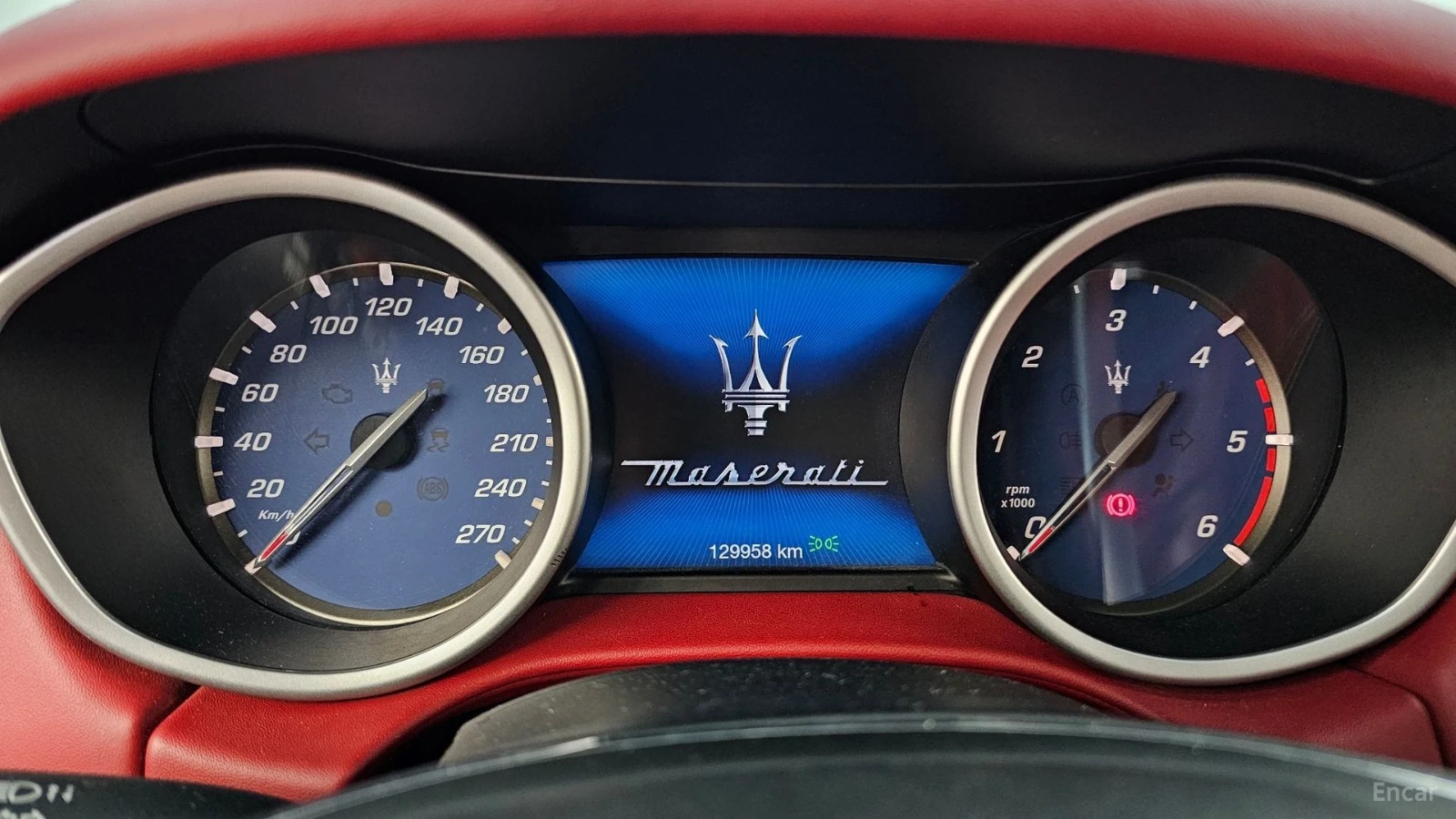 Maserati Ghibli 3.0 DIESEL* PANO* ОБДУХВ* ПОДГРЕВ* НАВИ* КАМЕРА, снимка 8 - Автомобили и джипове - 55477542