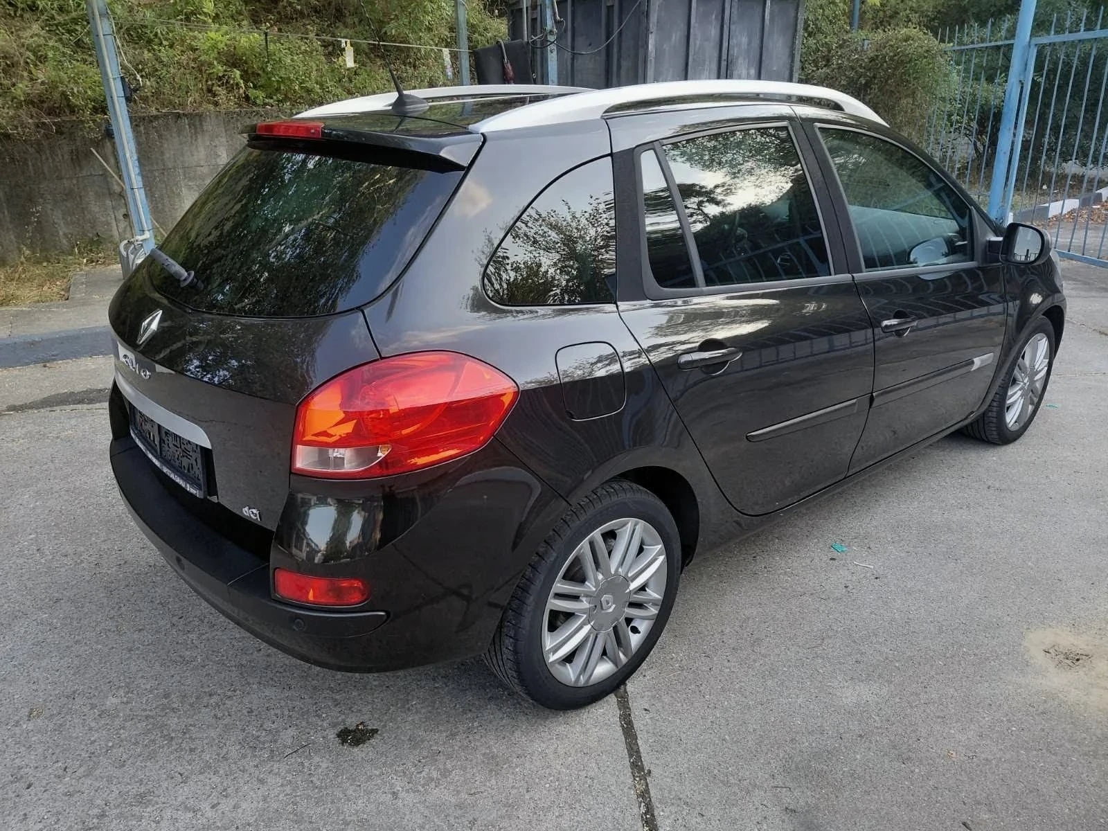 Renault Clio 1.5 CDI-NAVI, снимка 3 - Автомобили и джипове - 55905647