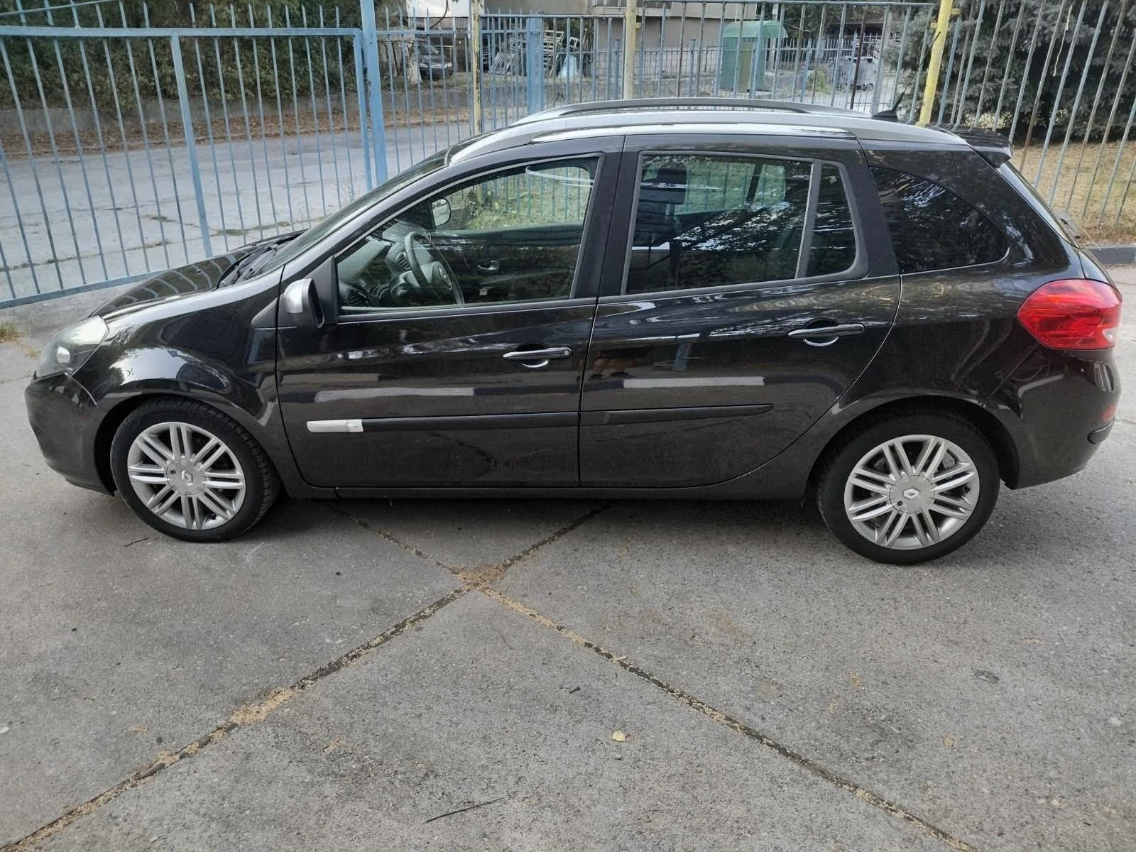 Renault Clio 1.5 CDI-NAVI, снимка 6 - Автомобили и джипове - 55905647