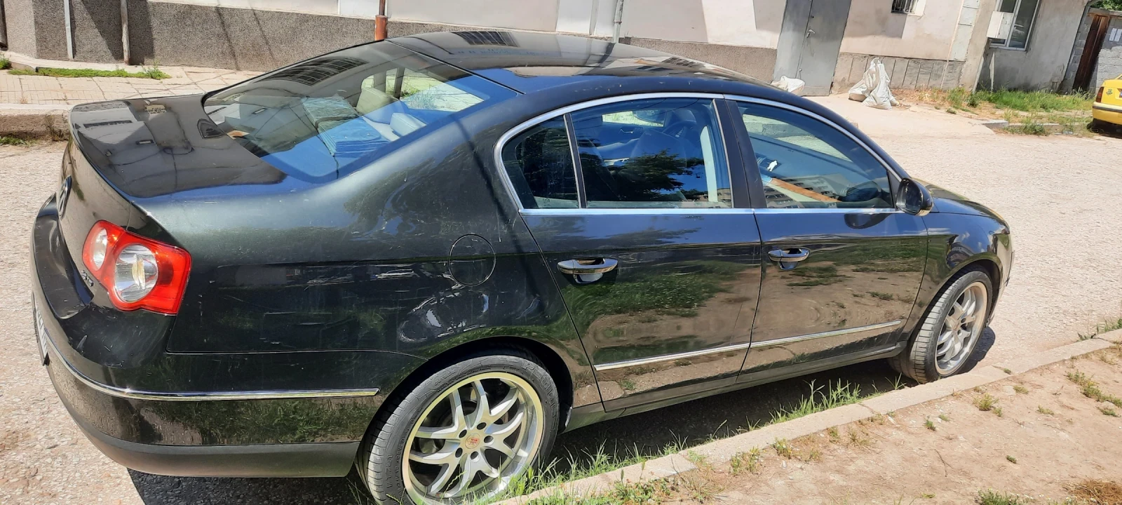 VW Passat, снимка 14 - Автомобили и джипове - 56095775