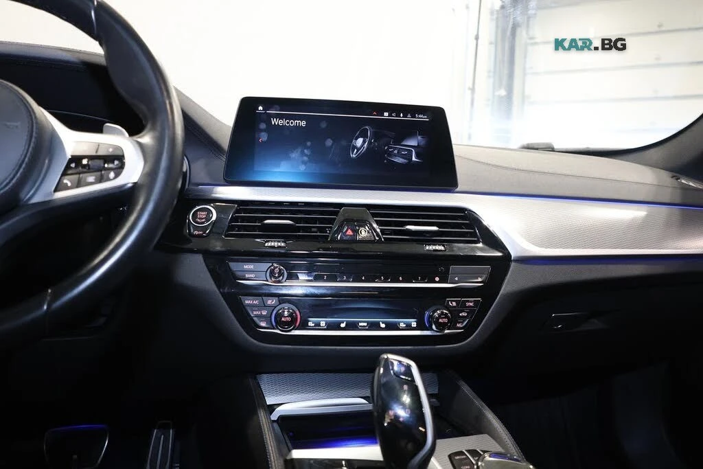 BMW 540 HUD * 360 * HARMAN * АвтоКредит * (ЦЕНА ДО БГ), снимка 11 - Автомобили и джипове - 56125451