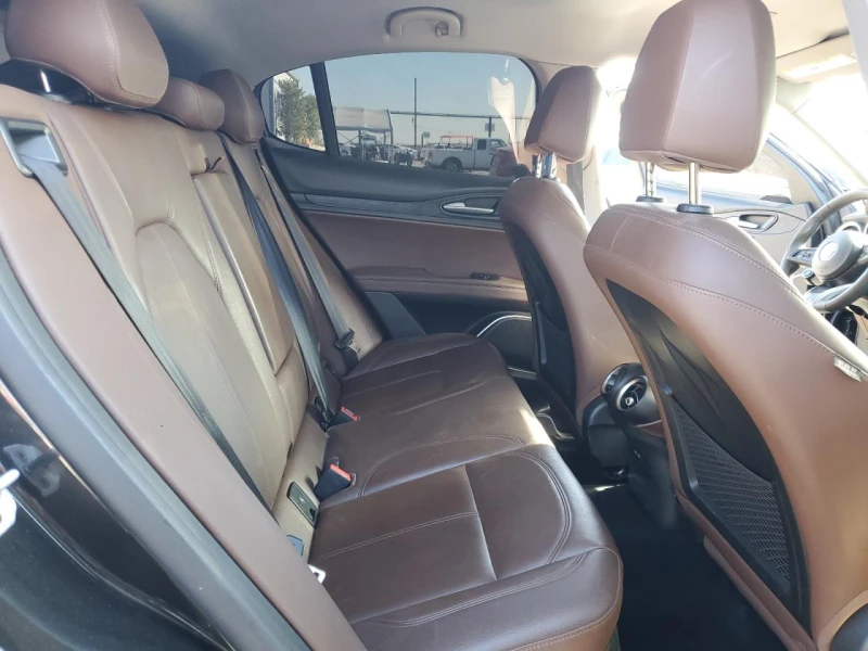 Alfa Romeo Stelvio Ti Sport AWD 280кс * Възможност за Лизинг* , снимка 10 - Автомобили и джипове - 52674324