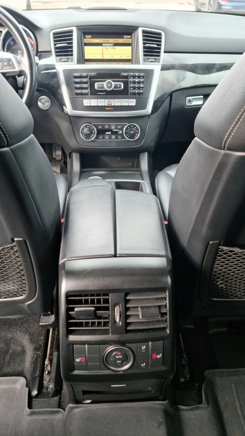 Mercedes-Benz ML 350 AMG/КОЖА/ПАНОРАМА, снимка 16 - Автомобили и джипове - 53294174
