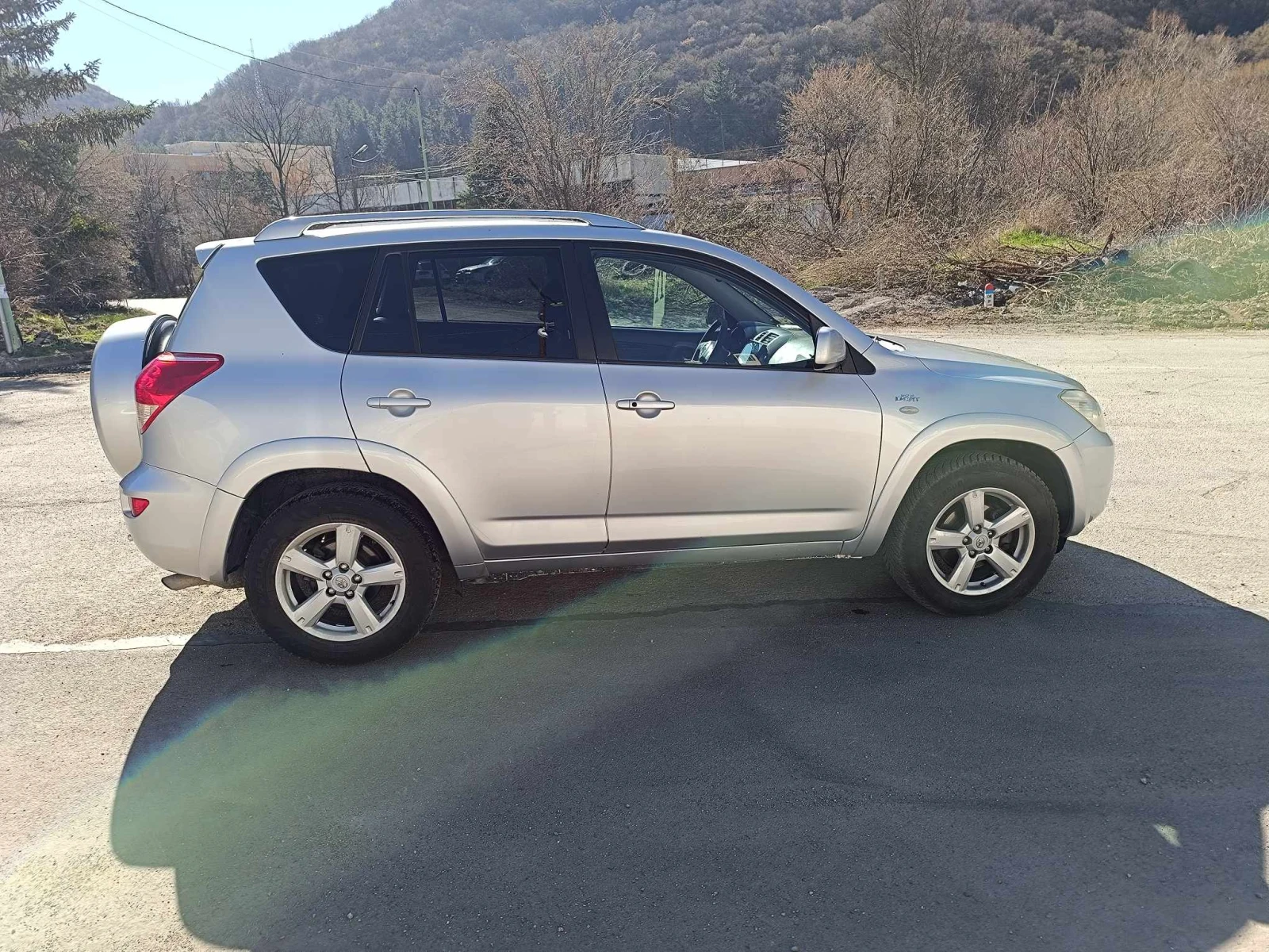 Toyota Rav4 2.2 D Navi Keyless  - изображение 7