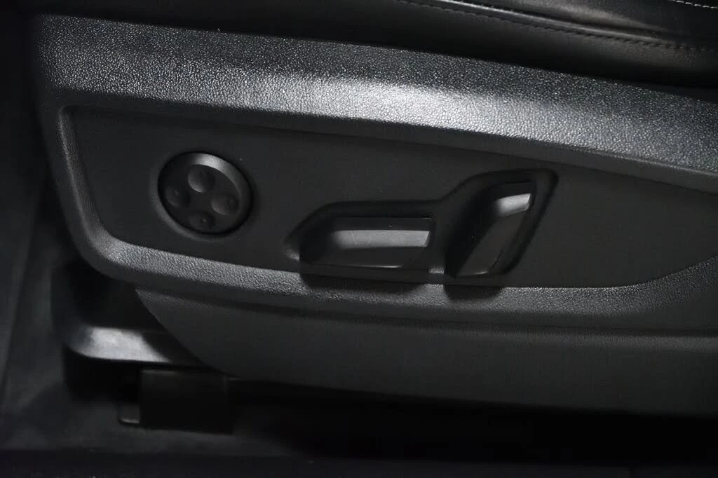 Audi Q5 * S-Line* * HeadUp* AвтоКредит* (ЦЕНА ДО БГ), снимка 15 - Автомобили и джипове - 54042957