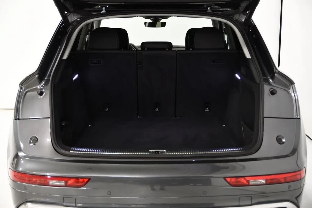 Audi Q5 * S-Line* * HeadUp* AвтоКредит* (ЦЕНА ДО БГ), снимка 5 - Автомобили и джипове - 54042957