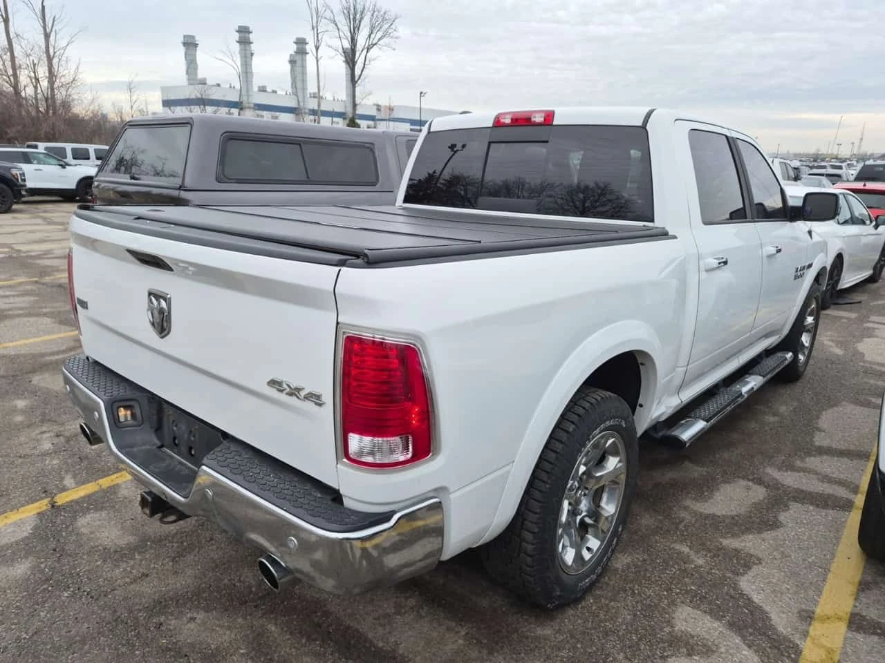 Dodge RAM 1500 * LARAMIE CREW CAB SHORT BED * CARFAX * ЦЕНА ДО БГ, снимка 3 - Автомобили и джипове - 54081108