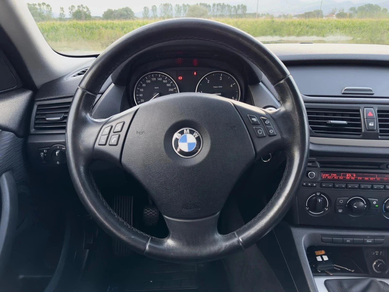 BMW X1 2.0D XDrive, снимка 12 - Автомобили и джипове - 54345298