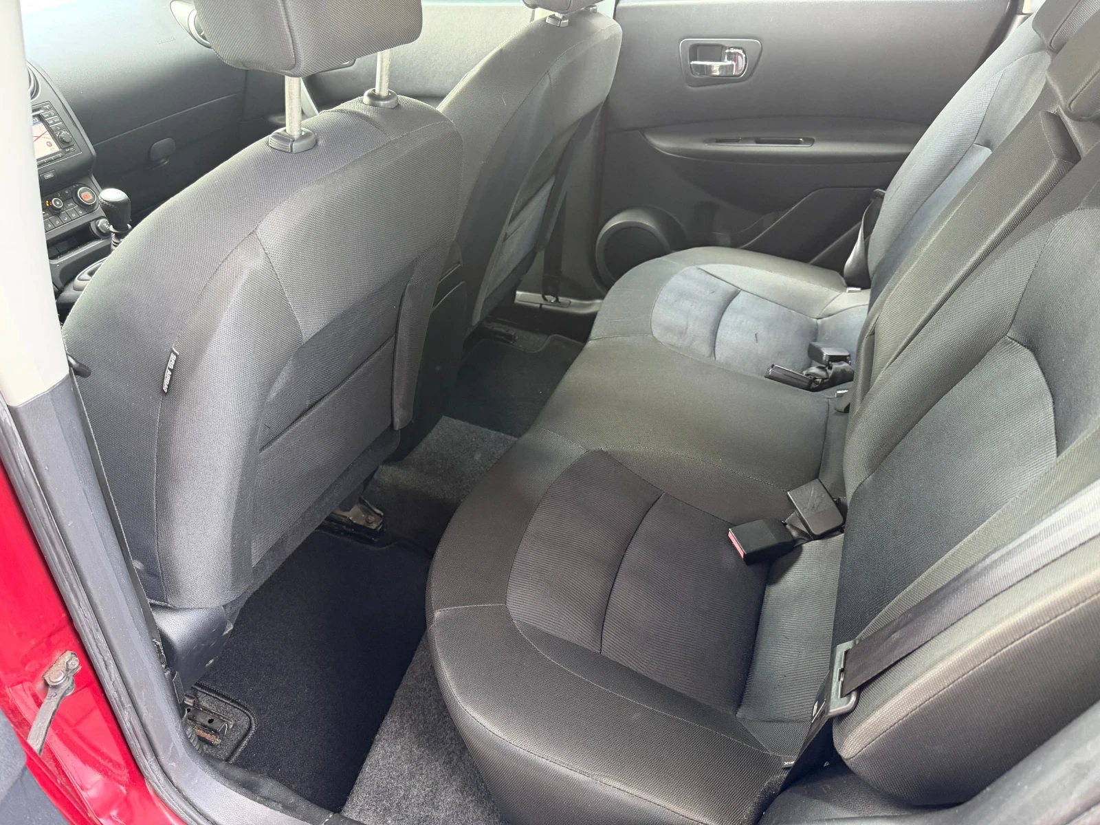 Nissan Qashqai 1.6dci.Navi 360, снимка 10 - Автомобили и джипове - 54563521