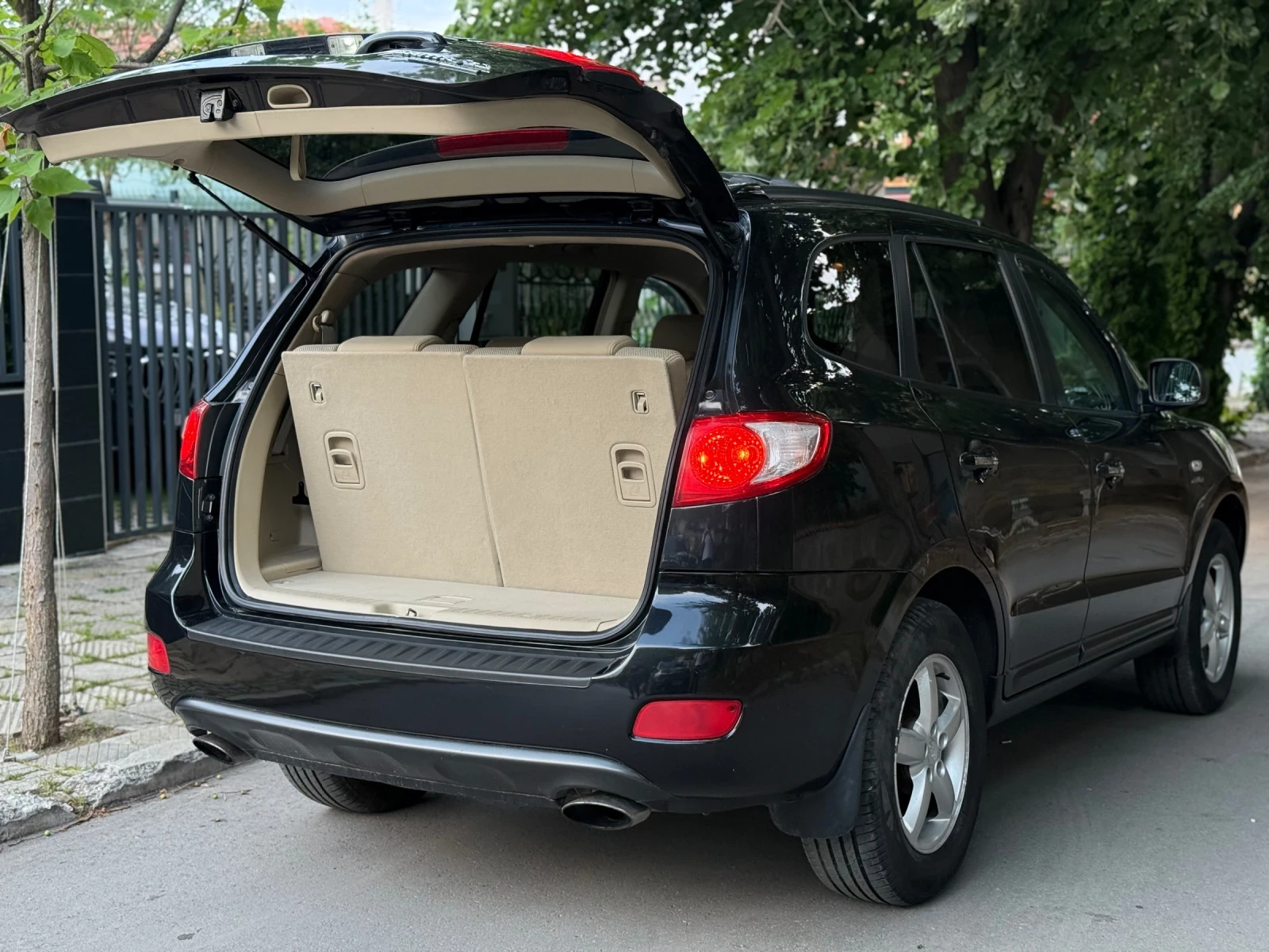 Hyundai Santa fe 2.2 CRDI 4WD 7 Местен, снимка 8 - Автомобили и джипове - 54772764