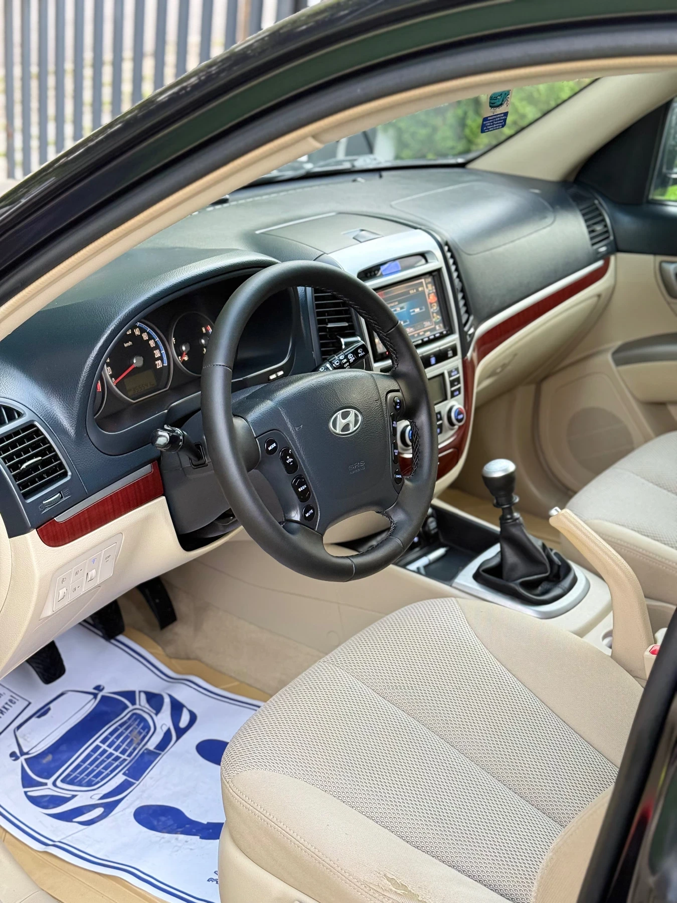 Hyundai Santa fe 2.2 CRDI 4WD 7 Местен, снимка 14 - Автомобили и джипове - 54772764