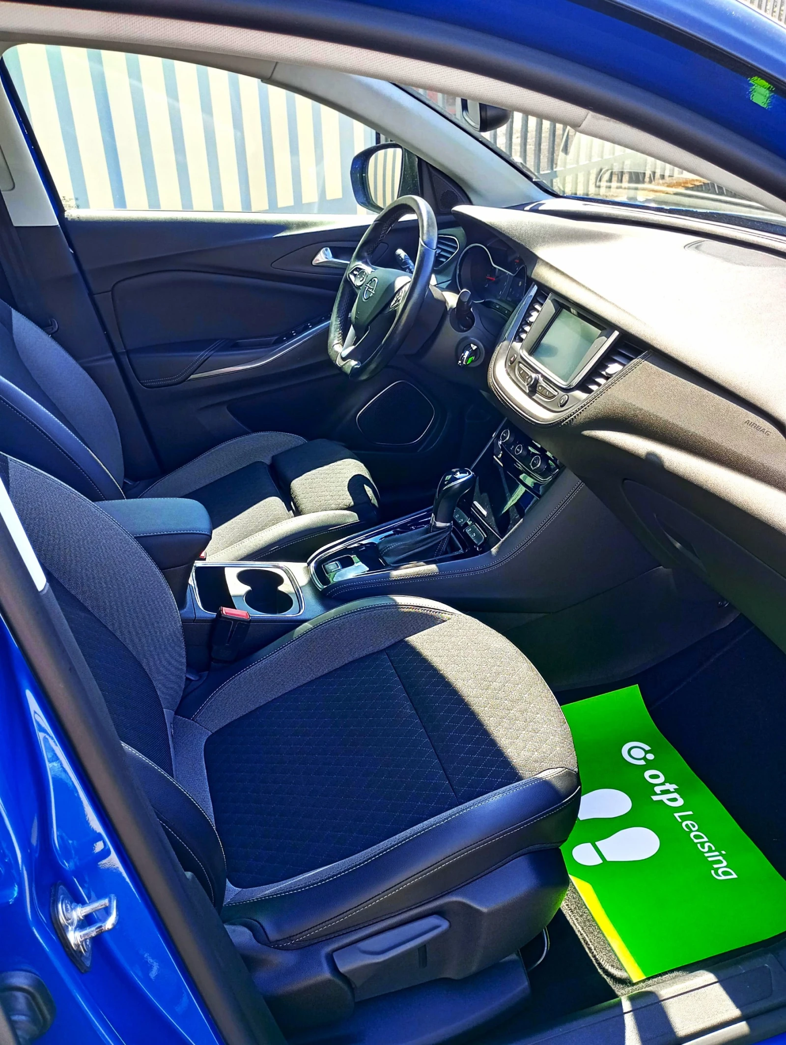 Opel Grandland X, снимка 10 - Автомобили и джипове - 54956899