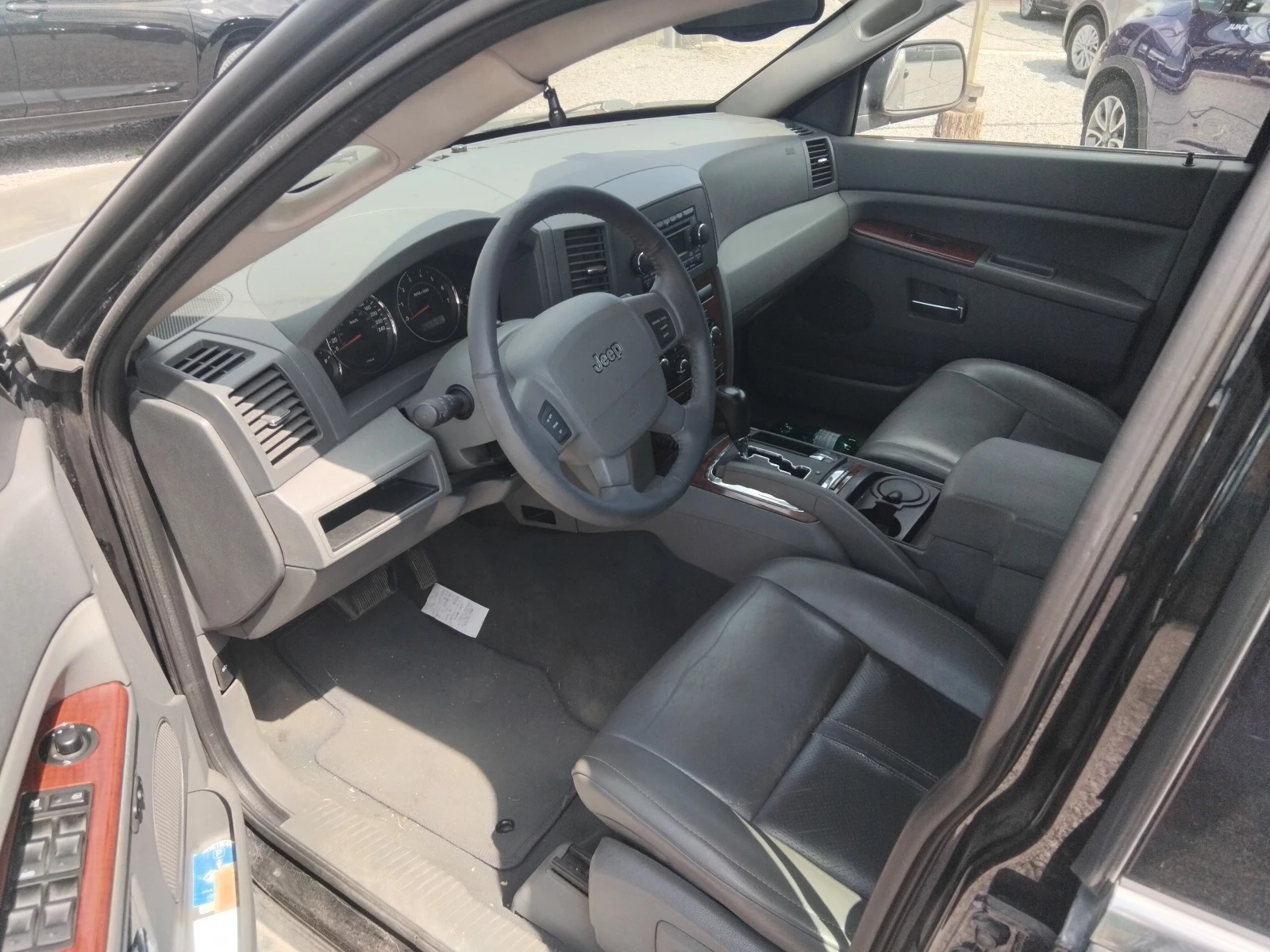 Jeep Grand cherokee 3.0CRDI 4x4 Limited, снимка 5 - Автомобили и джипове - 55662131