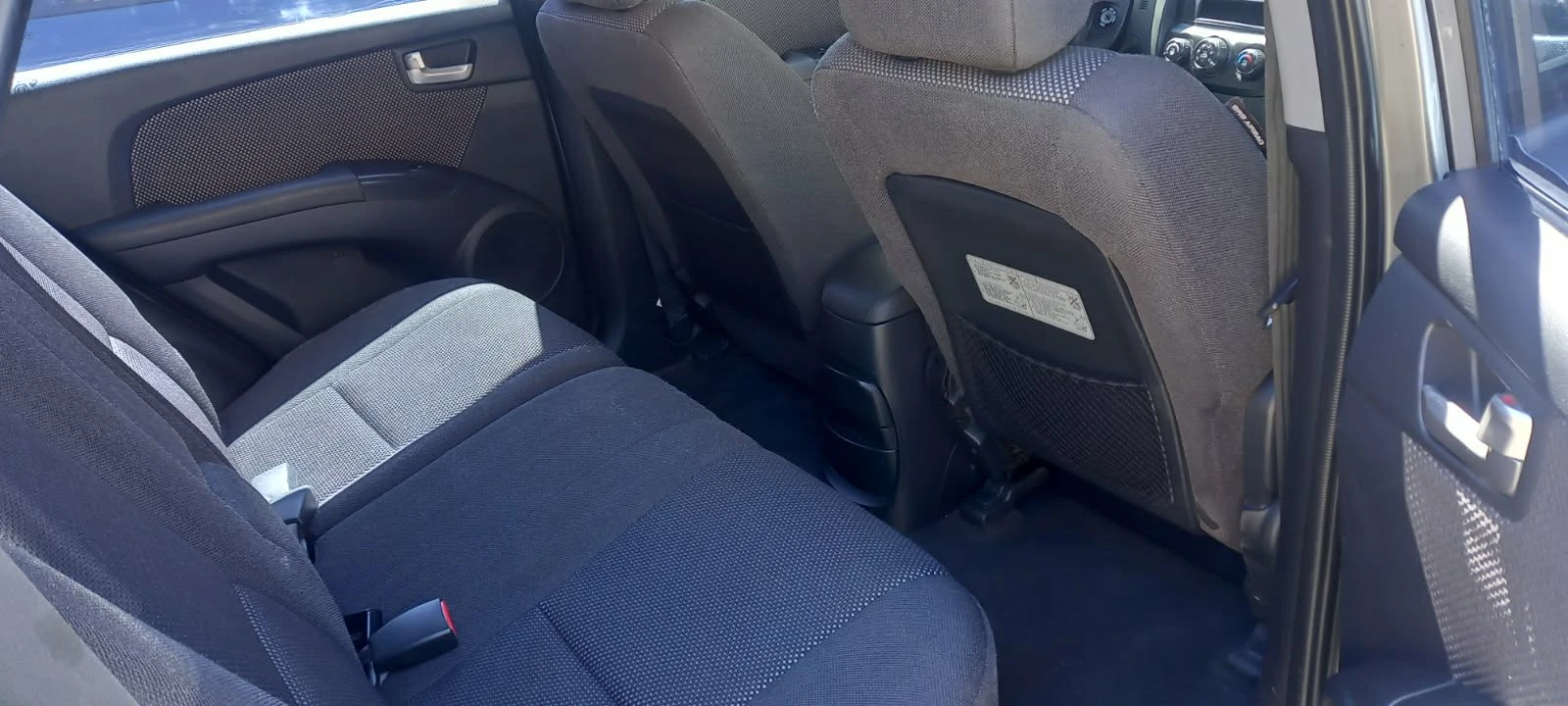 Kia Sportage, снимка 5 - Автомобили и джипове - 55890730