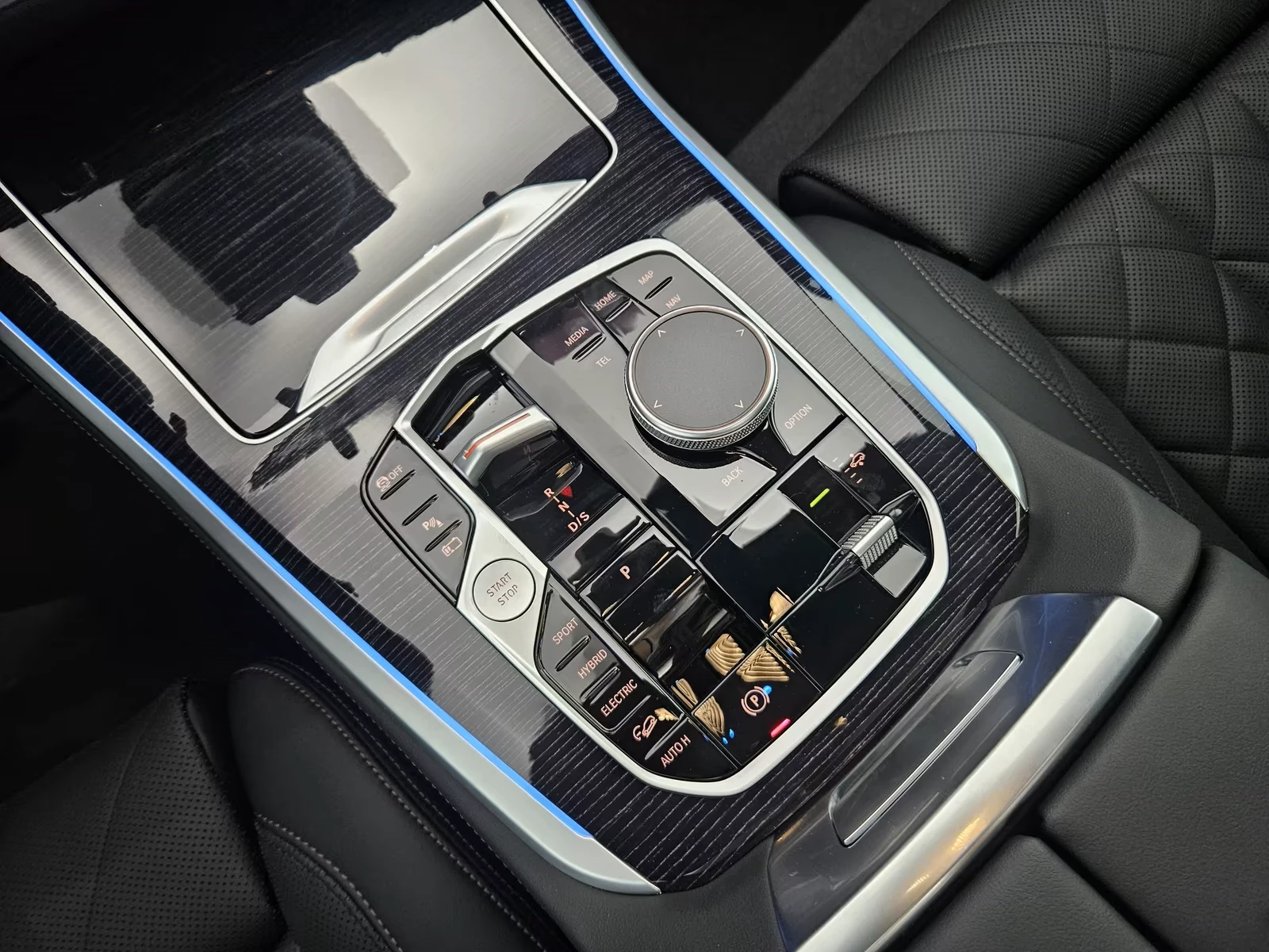 BMW X5 50e* M-SPORT* HEAD-UP* PANO* DISTR* 360CAM* H&K* M | Mobile.bg � ����������� 13