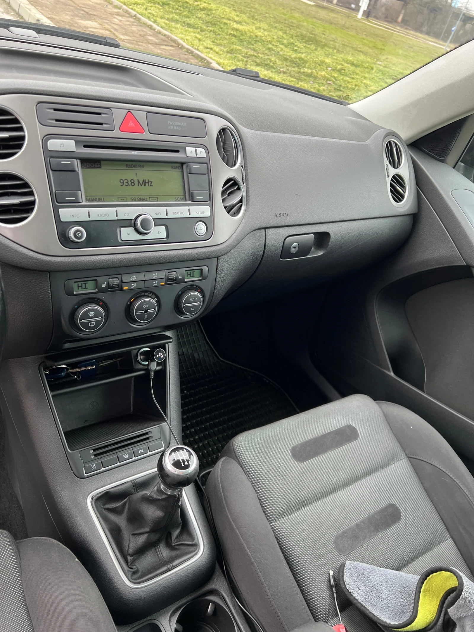VW Tiguan 1.4 tsi, снимка 10 - Автомобили и джипове - 56529732
